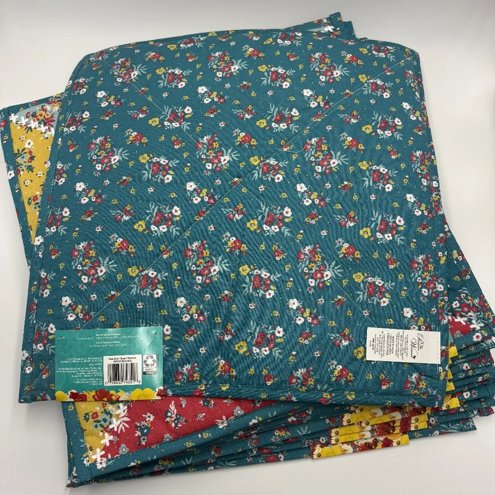 12 pcs The Pioneer Woman Rose Ditsy Quilted Placemat Set 15